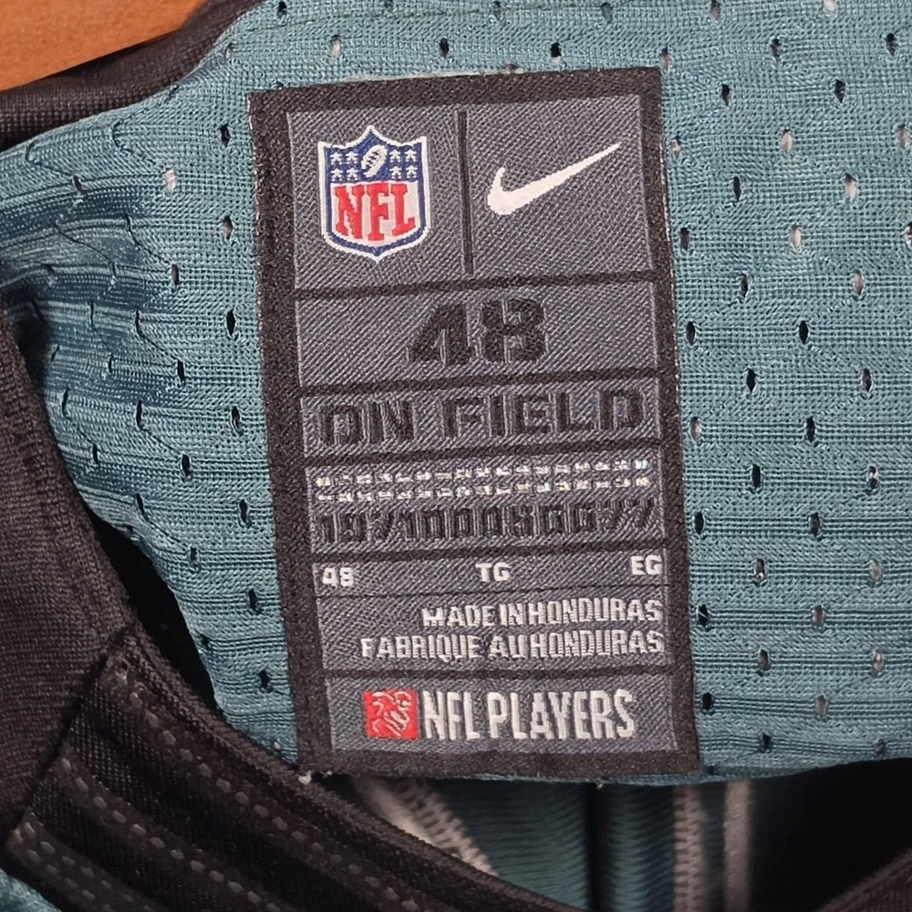 Nike On Field Philadelphia Eagles‎ Carson Wentz 11 Stitched Jersey Mens Size 48
